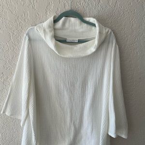 100% linen cloud top